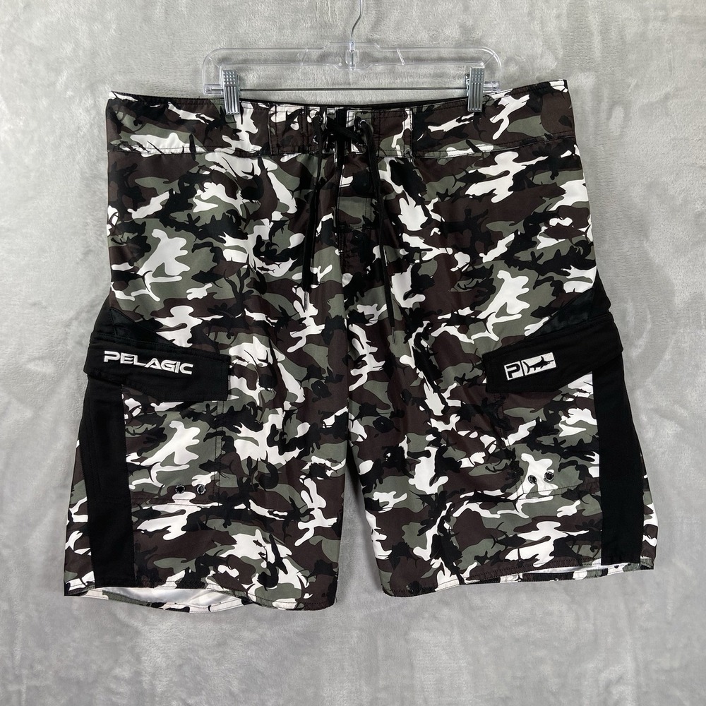 Pelagic Shorts men's 40x11 Performance Fishing Cargo Swim Trunks Camo Unlined